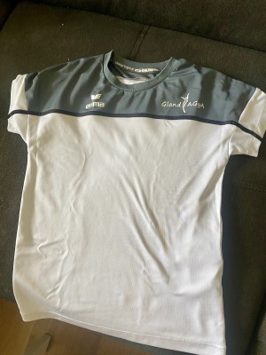 T-Shirt société taille 128